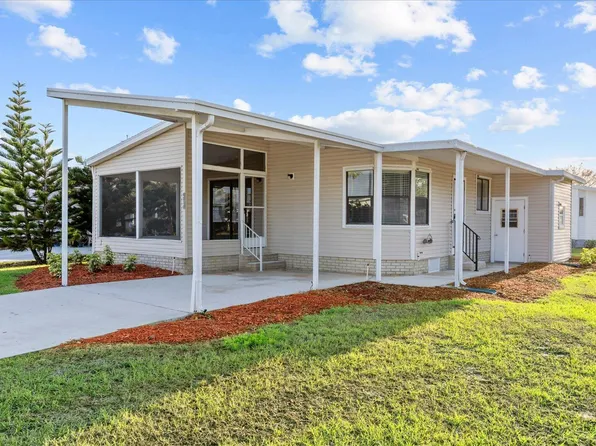 8530 Leadtree Ct, Port Saint Lucie, FL 34952