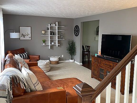 2nd image of 4841 Whitewood Ct