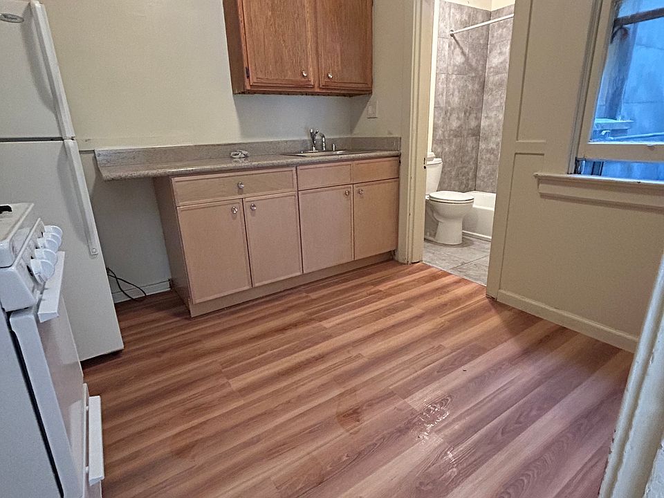 1st image of 1005 Larkin St APT 20
