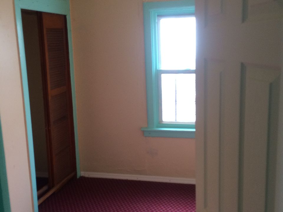 2nd image of 10716 121st St #2