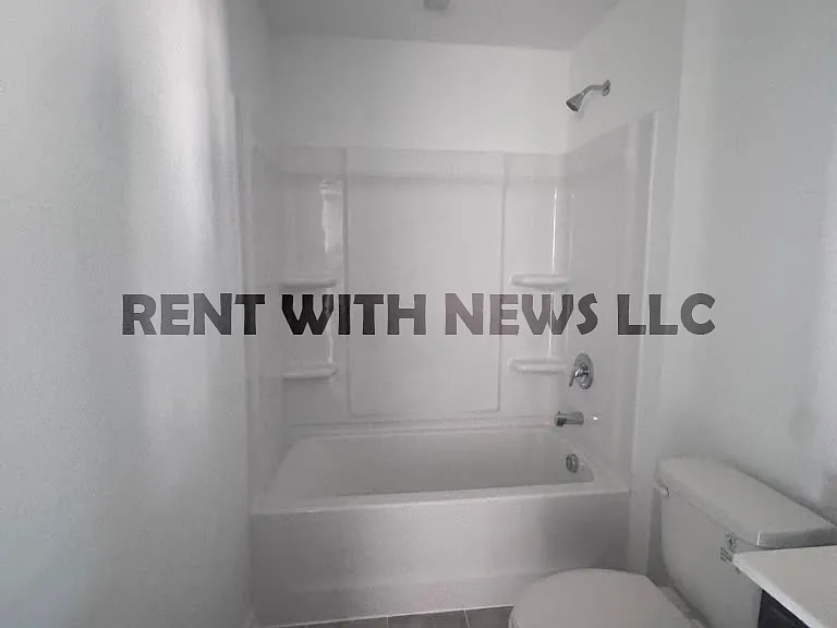 109 Napoleone St #1 — Photo 34