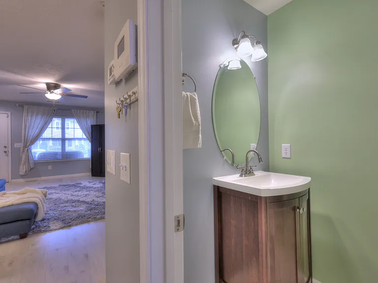 589 Bradburn Village Cir — Photo 19