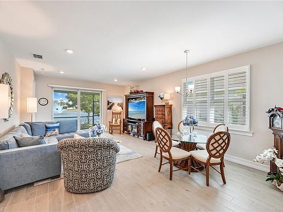 3rd image of 1036 Tranquil Brook DR