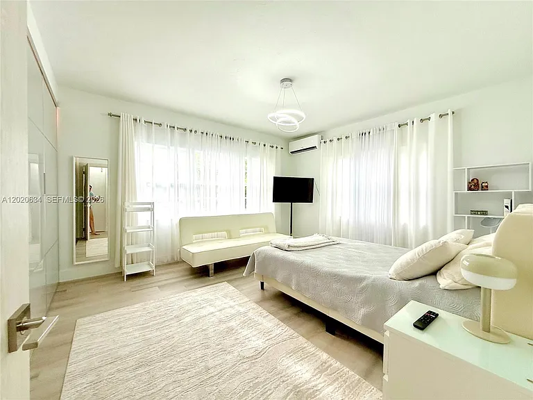1228 Pennsylvania Ave #1 — Photo 16