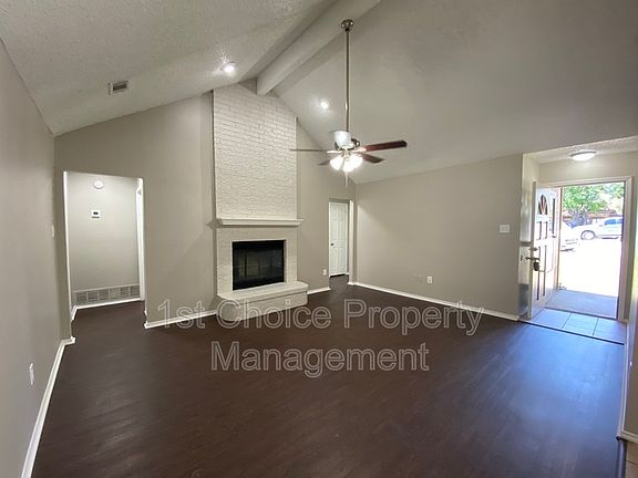 4th image of 457 Little Valley Ct
