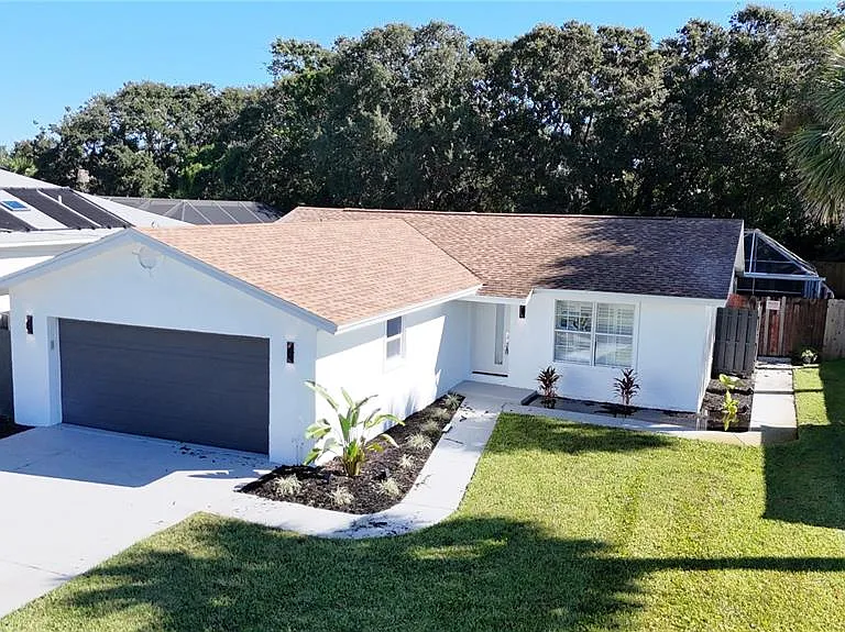 2261 S Flagler Ave — Photo 20