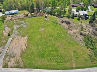 Claude Terry Dr, Oneida, TN 37841