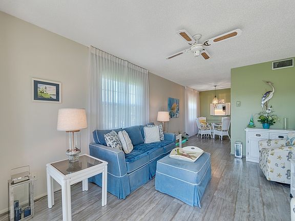 4th image of 68 Royal Oak Ct APT 201