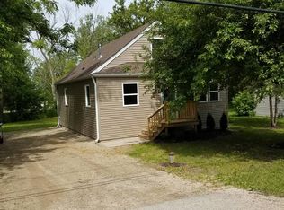 42726 N Lake Ave, Antioch, IL 60002