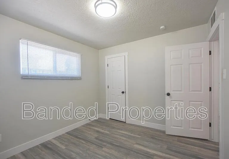 5155 S 4660 W — Photo 10