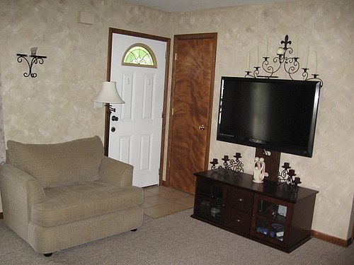 2nd image of 1364 Avalon Ave