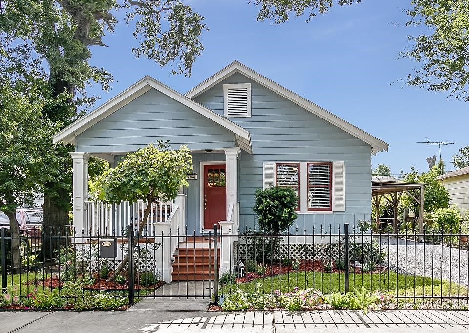 Classic Heights Bungalow with front porch and fully fenced yard