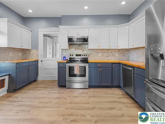 4th image of 413 Woodlawn Ave