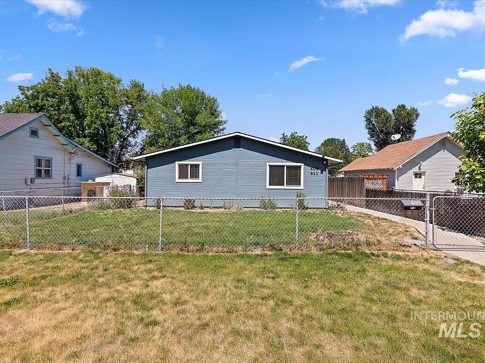 1st image of 409 17th Ave N