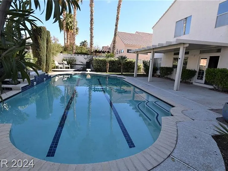 2111 Fountain Springs Dr — Photo 31