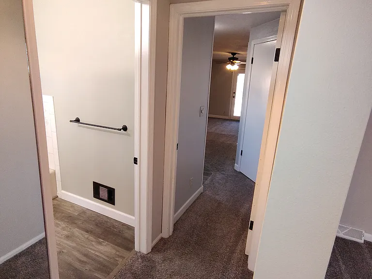 209 W Gardiner St — Photo 16