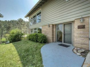 1521 Forest Dr, Rapid City, SD 57701