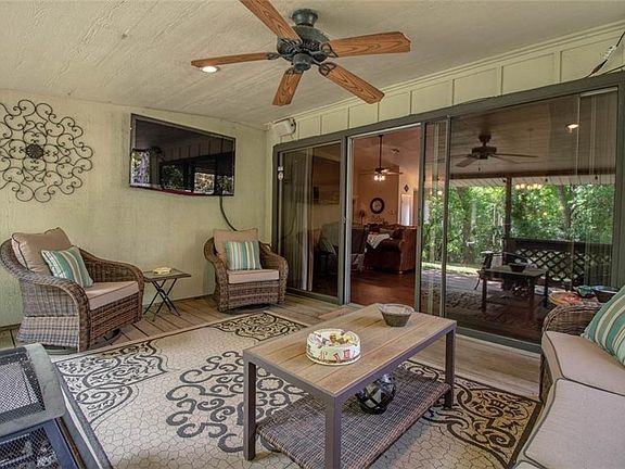 2nd image of 3211 Brannon Dr