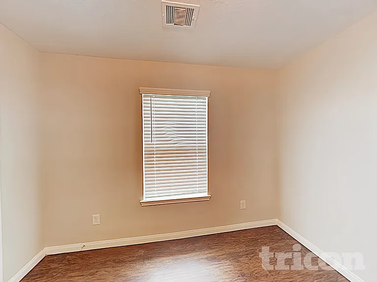 21427 Wilona Way — Photo 8