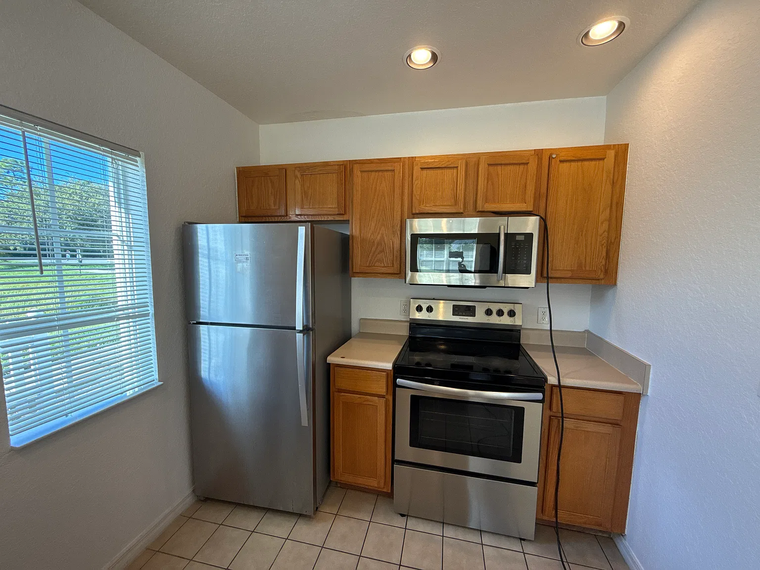 4 bed, 1470 sqft, $1,900 — Photo 4