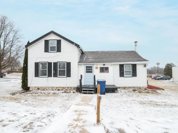 207 Lake STREET, Cascade, WI 53011