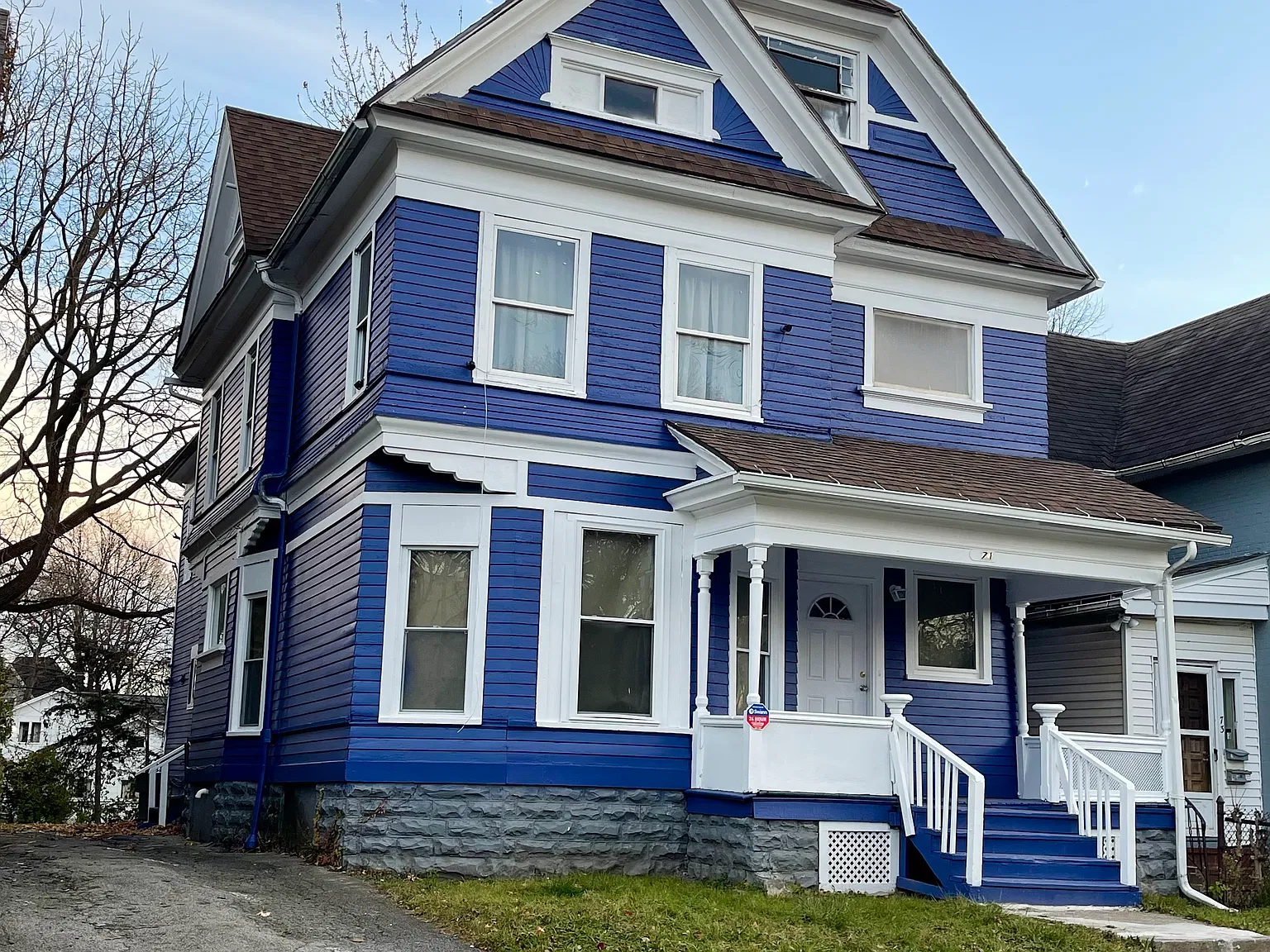 71 Ambrose St — Photo 2