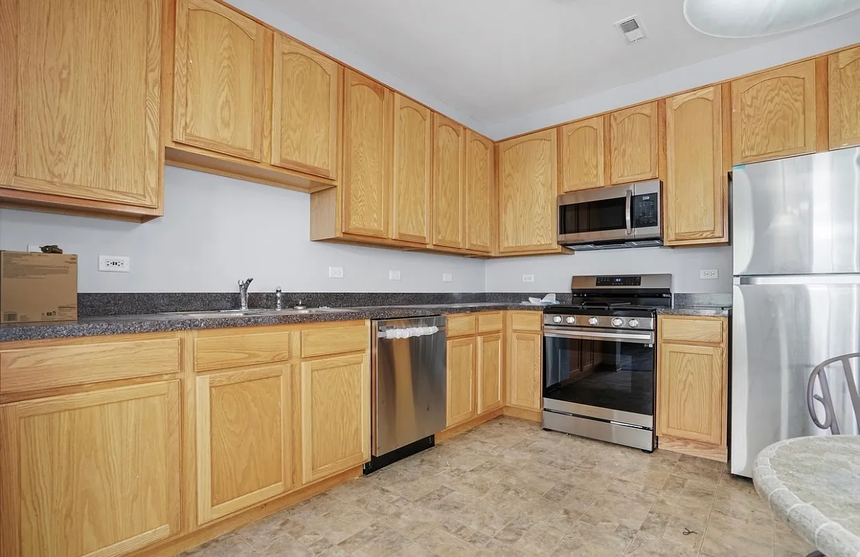 2 bed, 1.5 bath, 1148 sqft, $2,350 — Photo 4