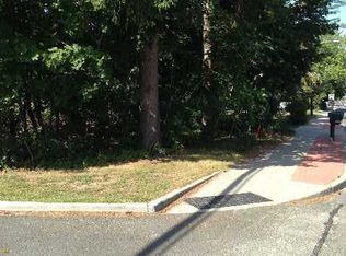 265 Flanders Rd, Flanders, NY 11901