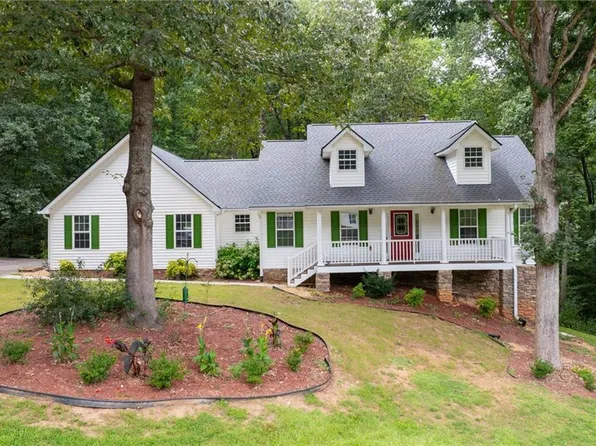 2435 Arlington Ct, Lithia Springs, GA 30122