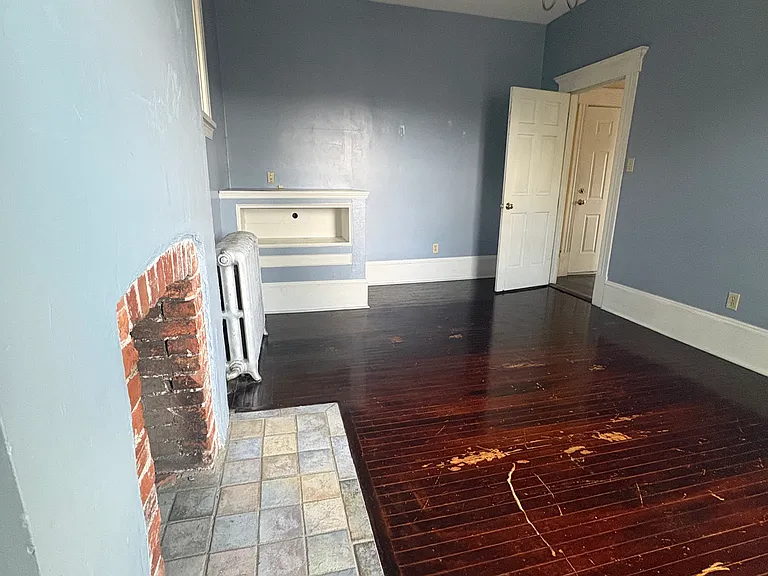5813 Bartlett St #3 — Photo 7