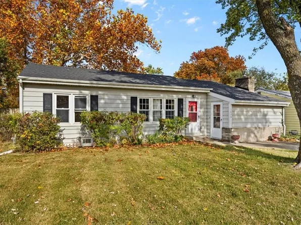 1636 W 22nd St, Lawrence, KS 66046