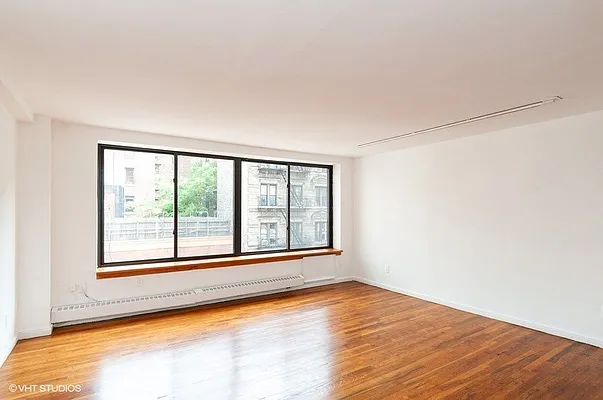 Rented by Curtin Realty Group | media 7