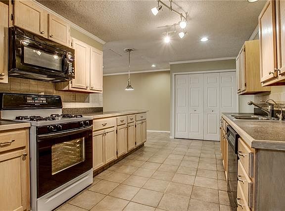 3rd image of 2342 Tradewind Dr