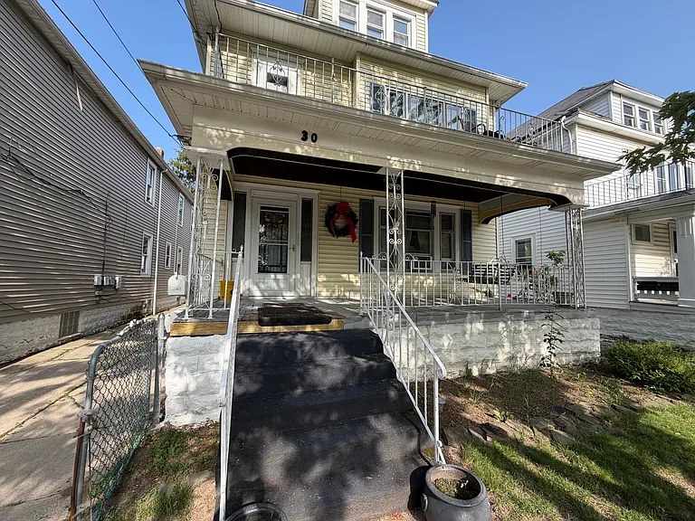 30 Page St — Photo 2