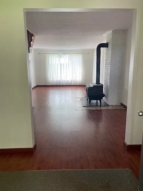 5 bed, 2.5 bath, $3,600 — Photo 3