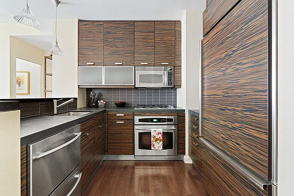 Sold by Compass | media 3