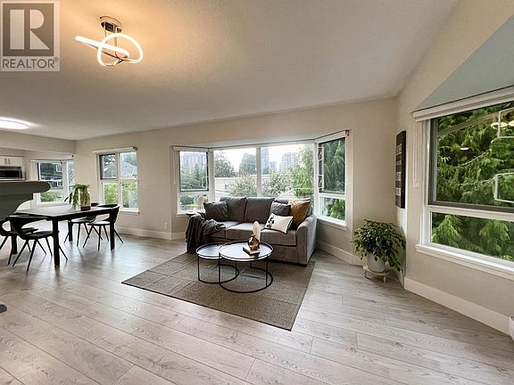 4th image of 501 Cochrane Ave #201