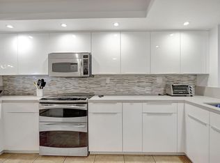 141 SW 96th Terrace #302, Plantation, FL 33324