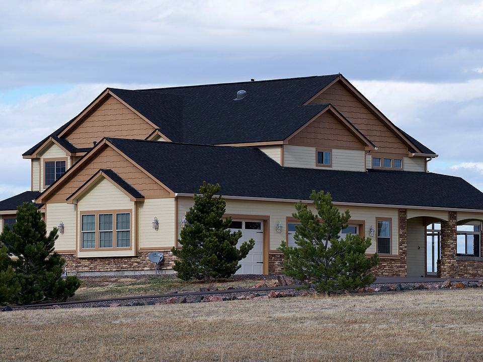 Country Estate 4 Car Garage