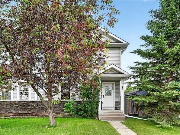 39 N Bridlewood Ave SW, Calgary, AB T2Y 3T3