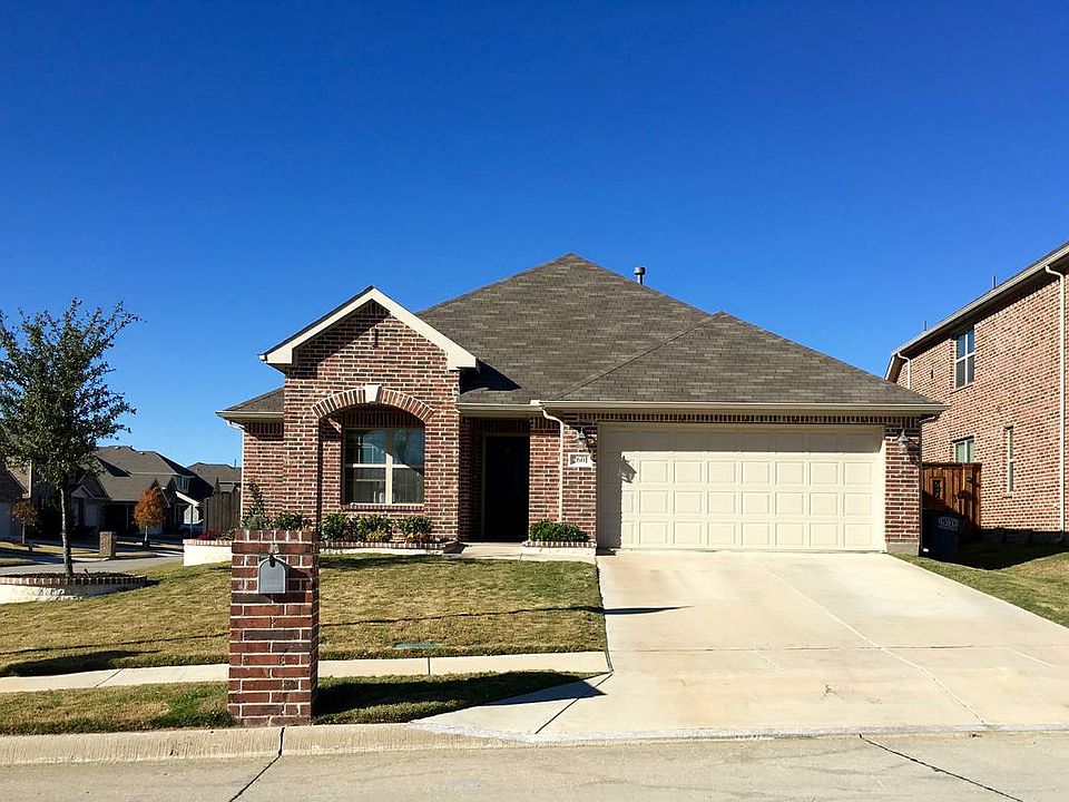 1st image of 2601 Calmwater Dr