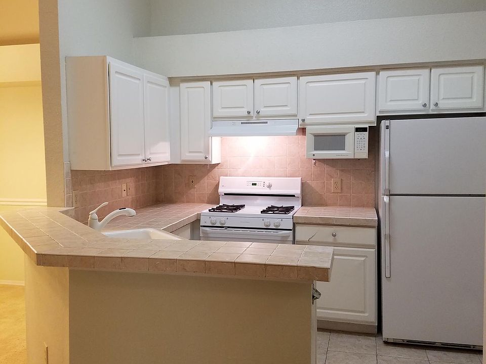 1st image of 13810 SUTTON PARK Drive N #1237