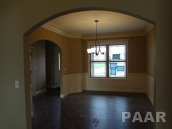5th image of 446 Onyx Dr