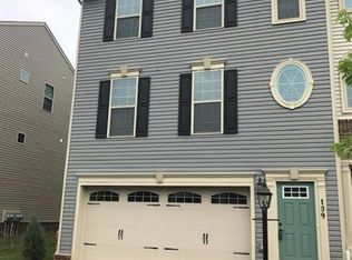 109 Arbor Trail Dr, Mc Kees Rocks, PA 15136