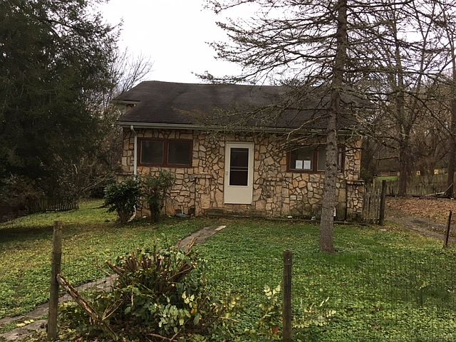 1st image of 5821 Medlin Heights Rd