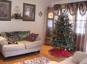 3rd image of 106 Kentland Dr