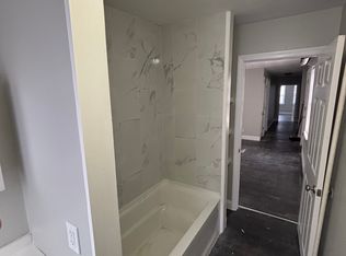 439 Main St #1N, Somerset, MA 02726