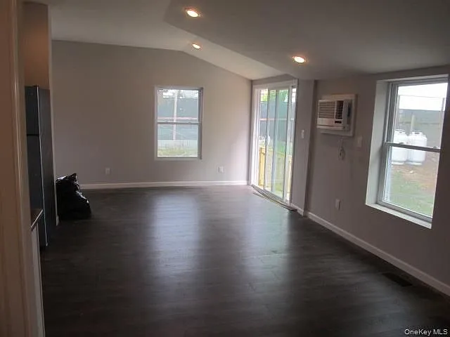 1 bed, 1.0 bath, 550 sqft, $2,600 — Photo 3