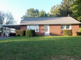 12 Fairview Ave, Marietta, PA 17547