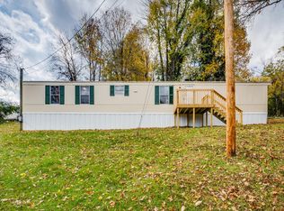 113 Ed Carpenter Rd, Johnson City, TN 37601